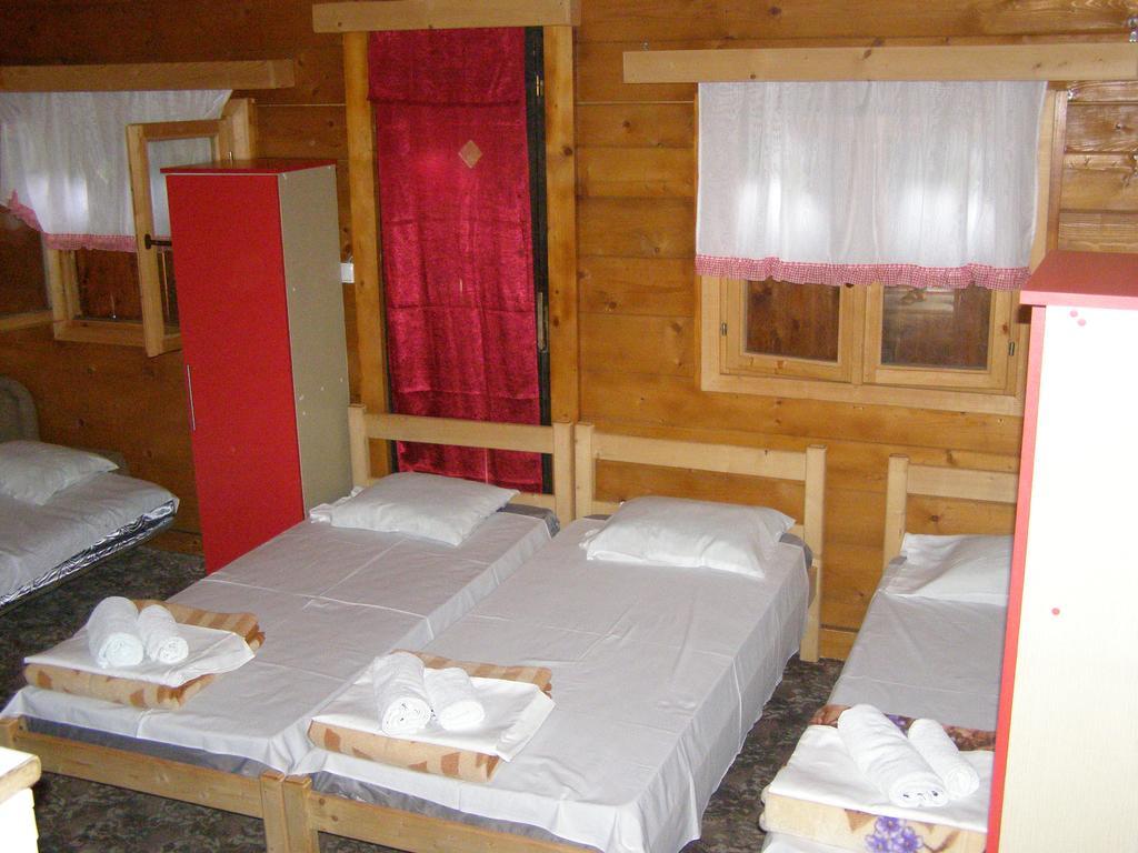 Guesthouse Kuzmanovic Guča Екстериор снимка