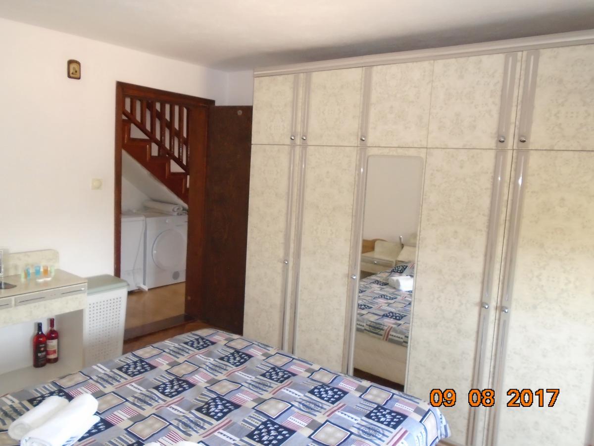 Guesthouse Kuzmanovic Guča Екстериор снимка