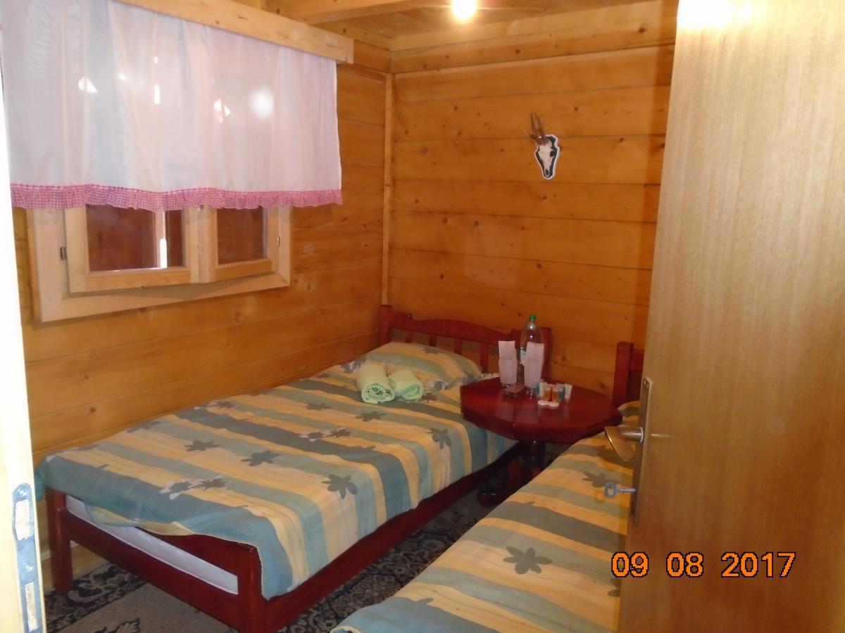 Guesthouse Kuzmanovic Guča Екстериор снимка