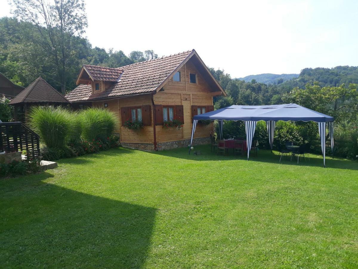 Guesthouse Kuzmanovic Guča Екстериор снимка