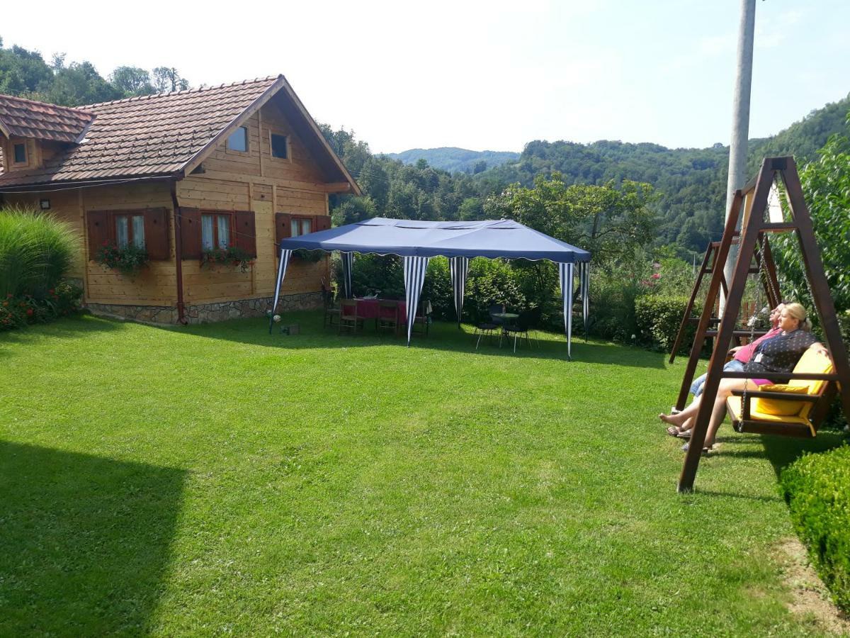 Guesthouse Kuzmanovic Guča Екстериор снимка