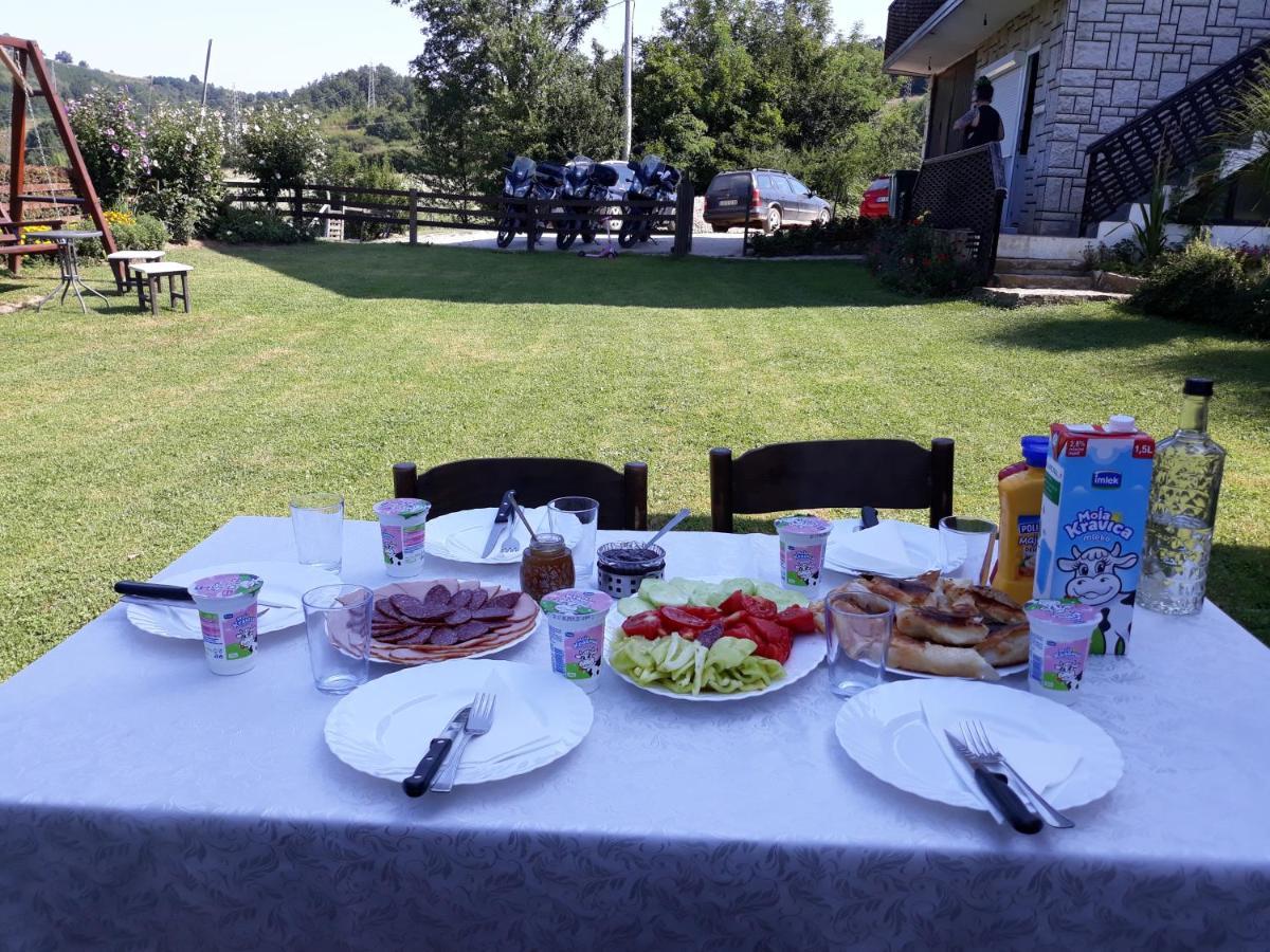 Guesthouse Kuzmanovic Guča Екстериор снимка